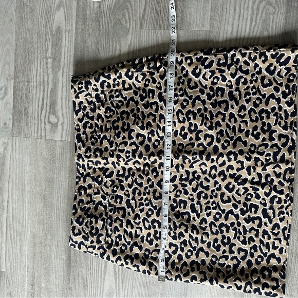 Talbots Leopard Print Women's Fitted Skirt 10 Petite - Picture 9 of 10
